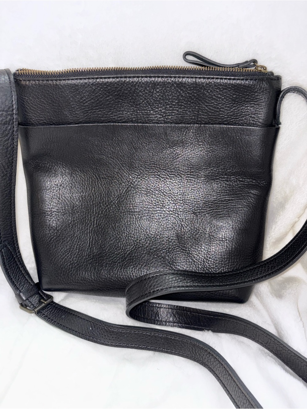Duluth Black Leather Crossbody Bag